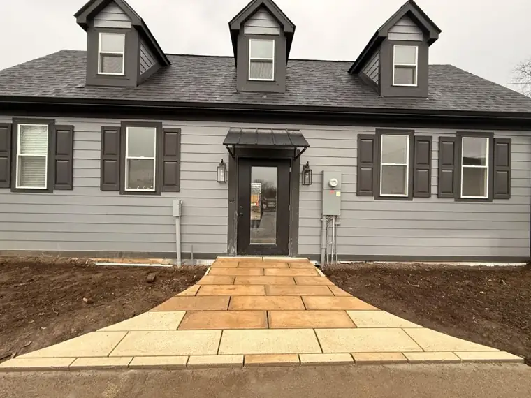 Paver entry walkway